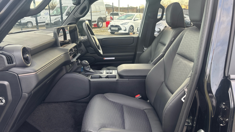 Toyota Land Cruiser 2.8 D-4D 48V 205 Invincible 5dr Auto [Pan Rf/5 St] Diesel Station Wagon